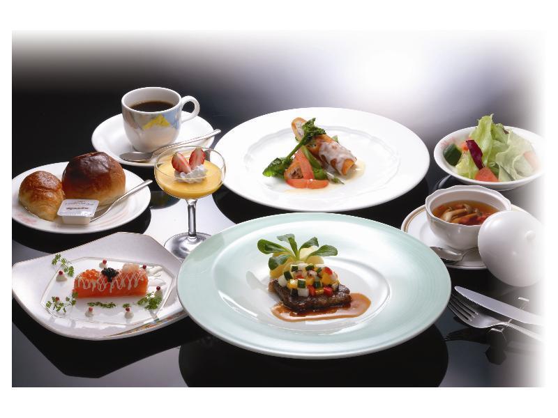 Hotel Crown Palais أوموري المظهر الخارجي الصورة